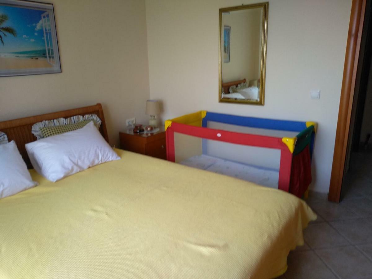 Martha'S Villa Nea Iraklitsa Екстериор снимка